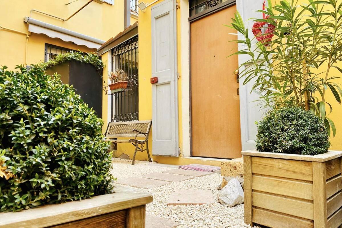 Gamberini House - Private Garden Apartment Bologna Exterior photo